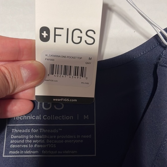 Figs Women's Scrub Set (Quiet Navy) - Picture 10 of 13